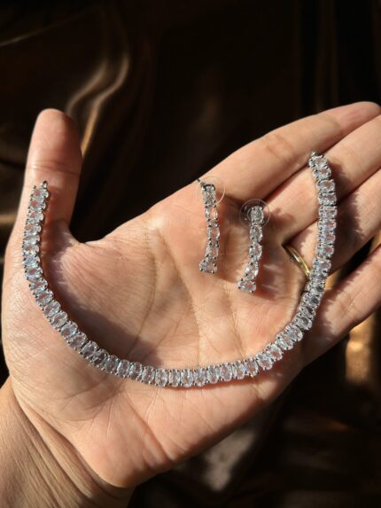 AD Silver Sleek necklace Set