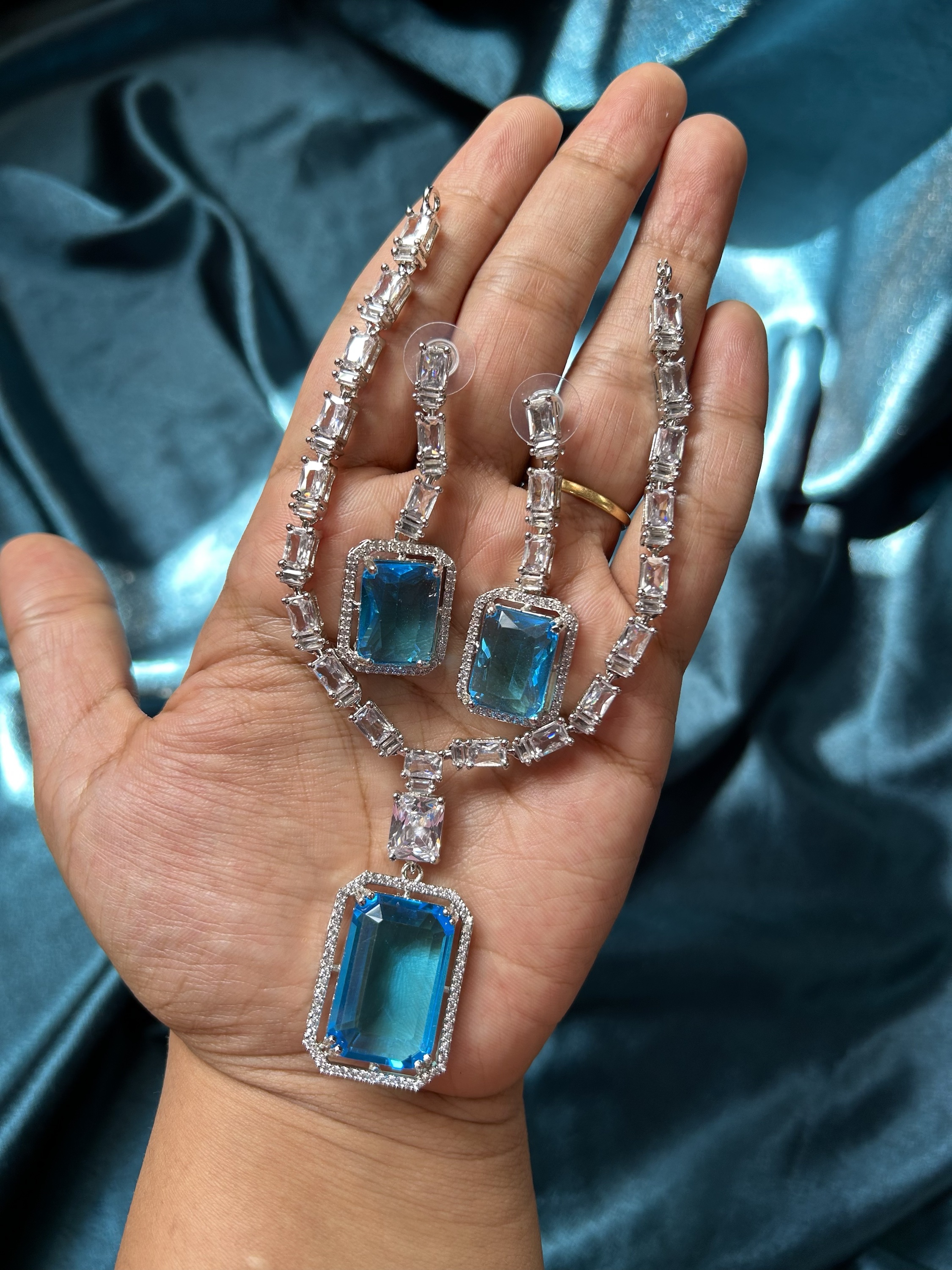 AD Necklace Set - Blue
