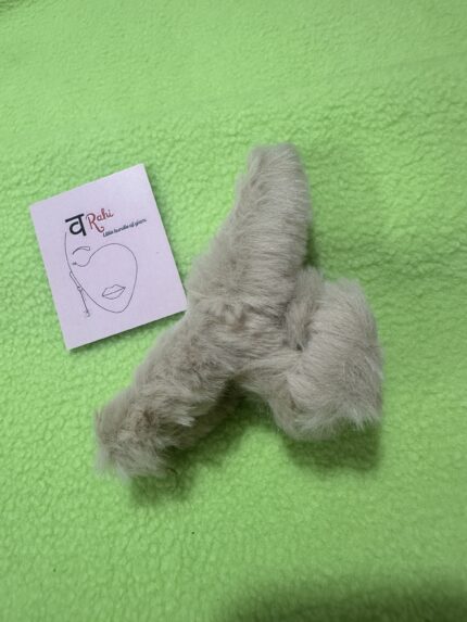 Fur Clutchure - Creamish