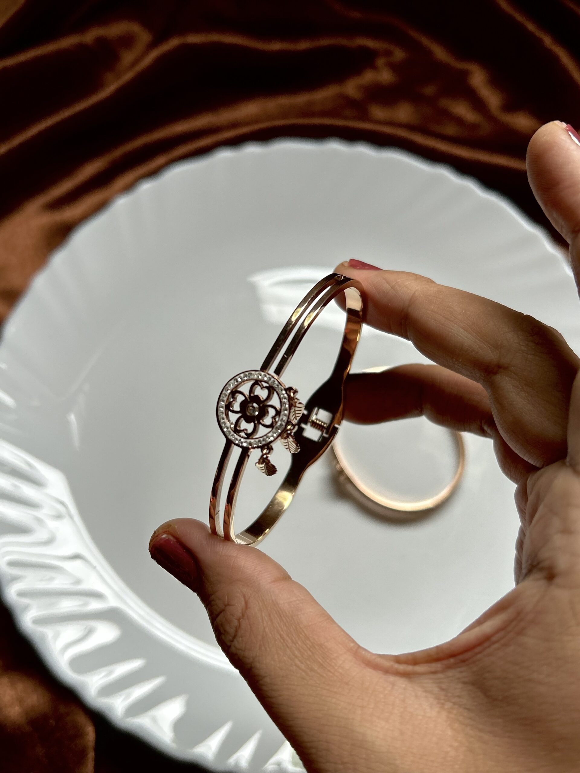 Anti Tarnish Leaf Bracelet Kada