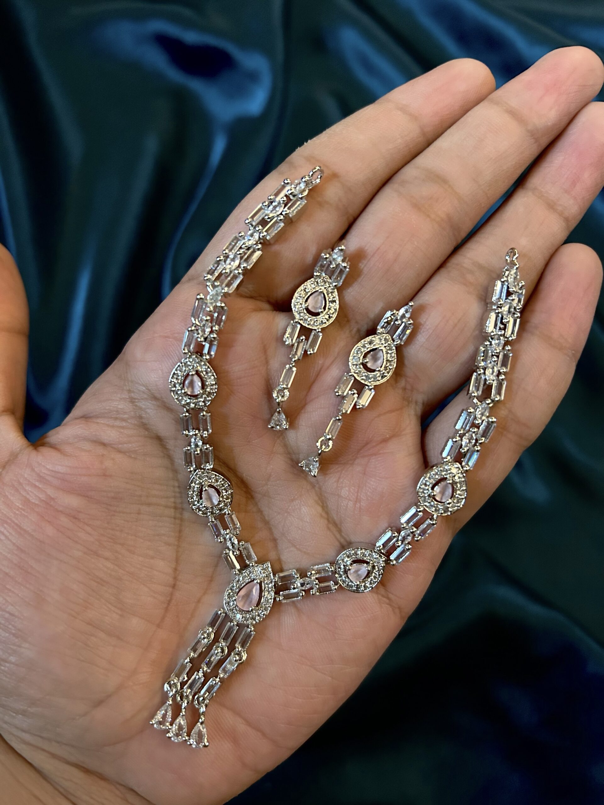AD Silver Necklace Set