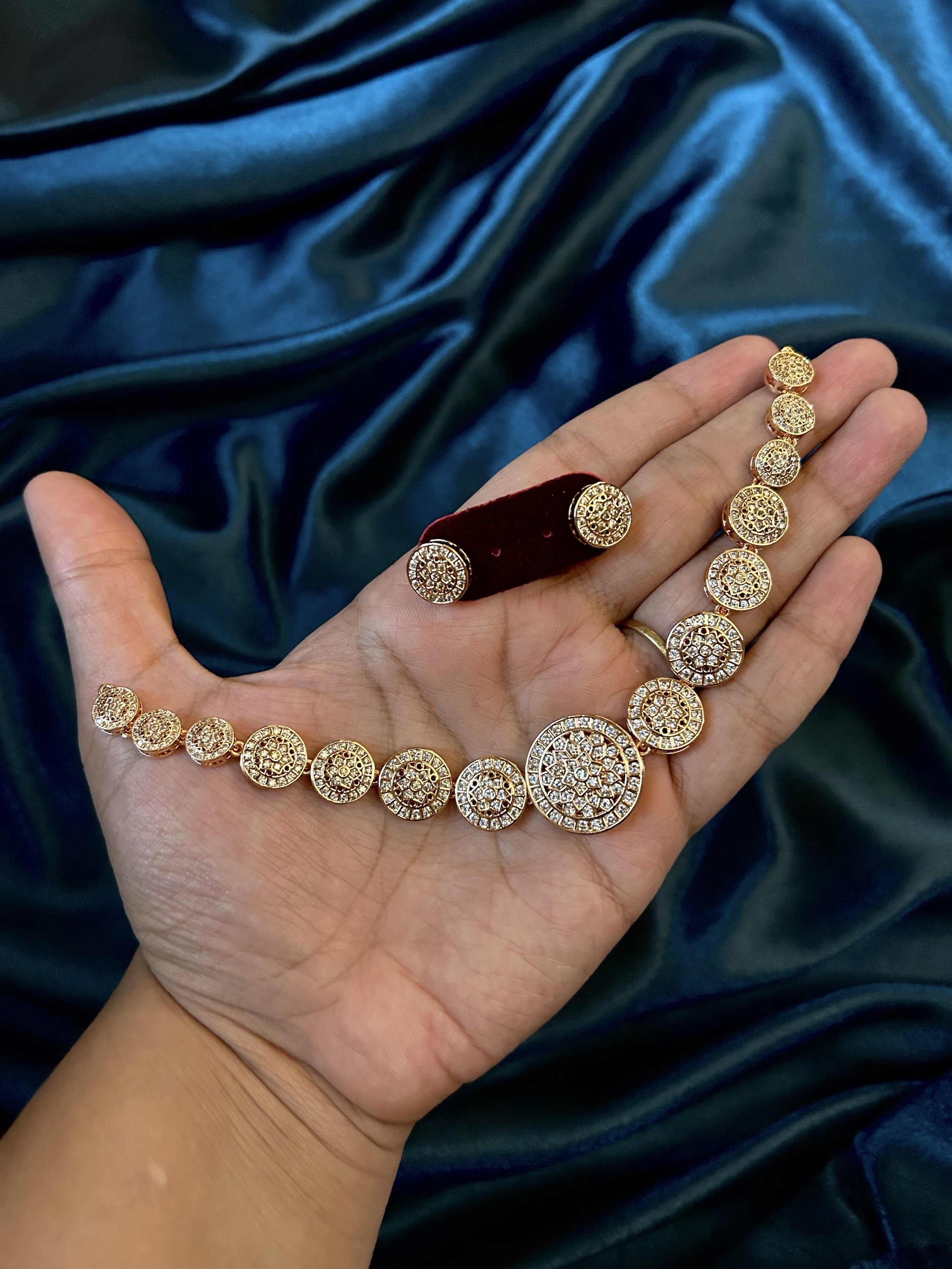 DC AD Round Neckset