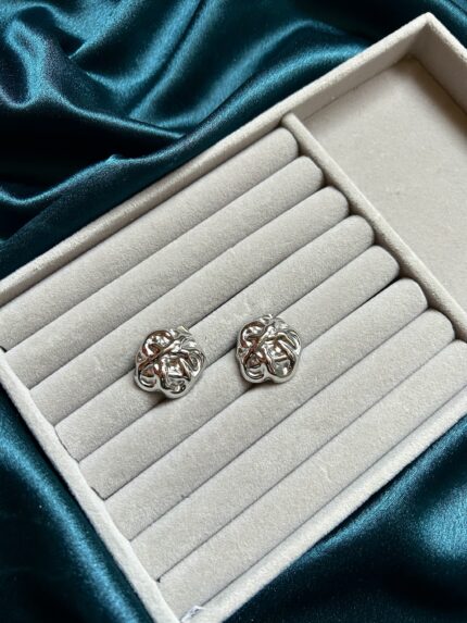 Anti Tarnish Silver Studs D7