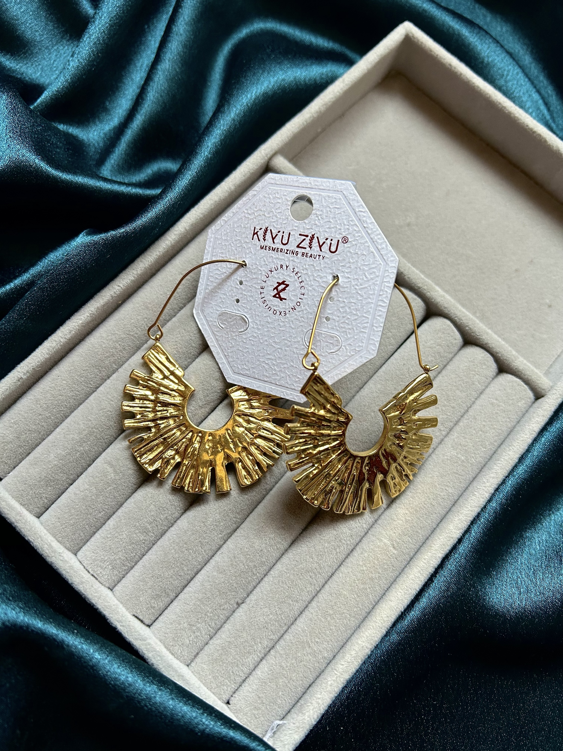 Anti Tarnish Beautiful Earrings