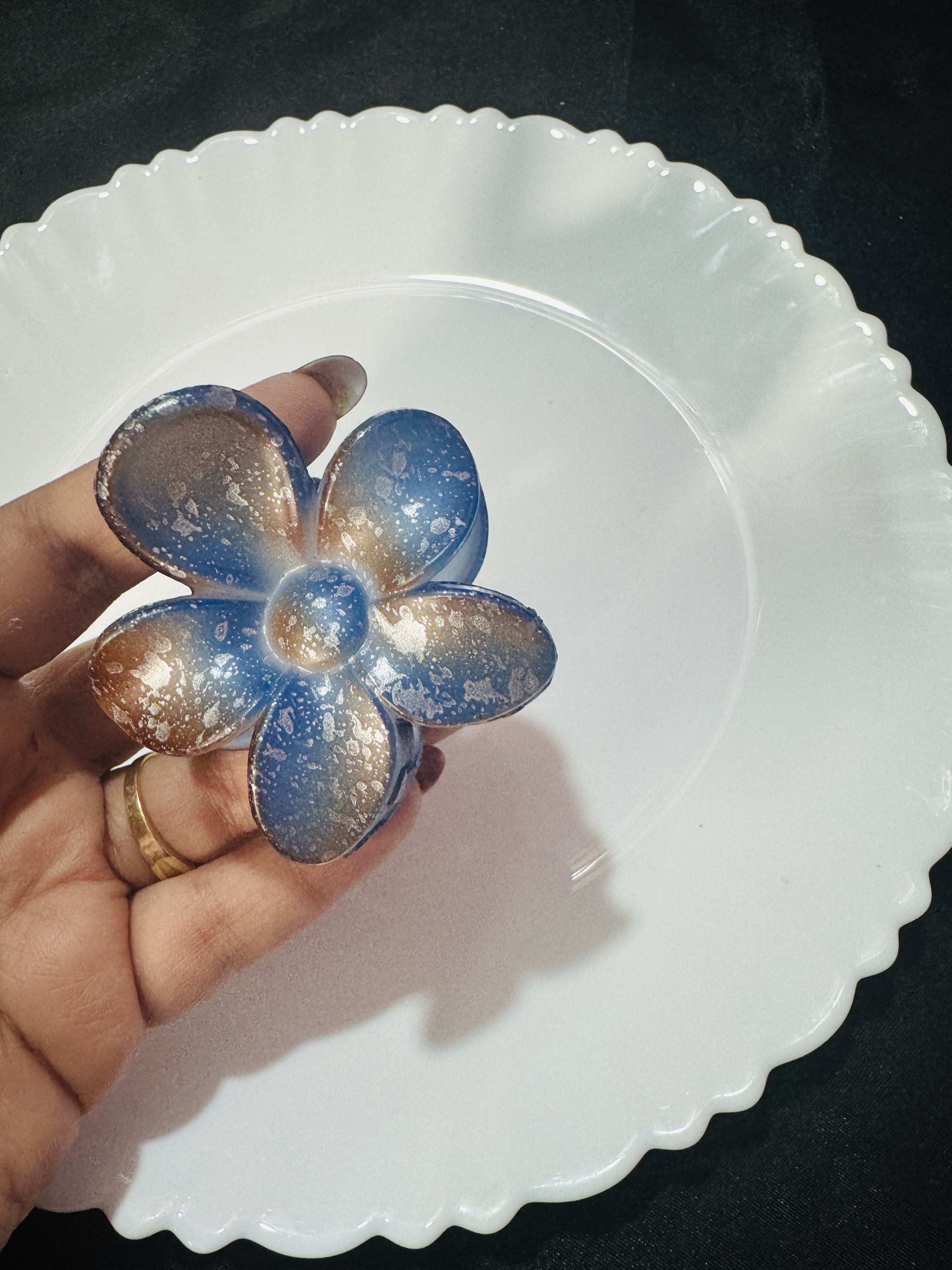 Flower Clutchure