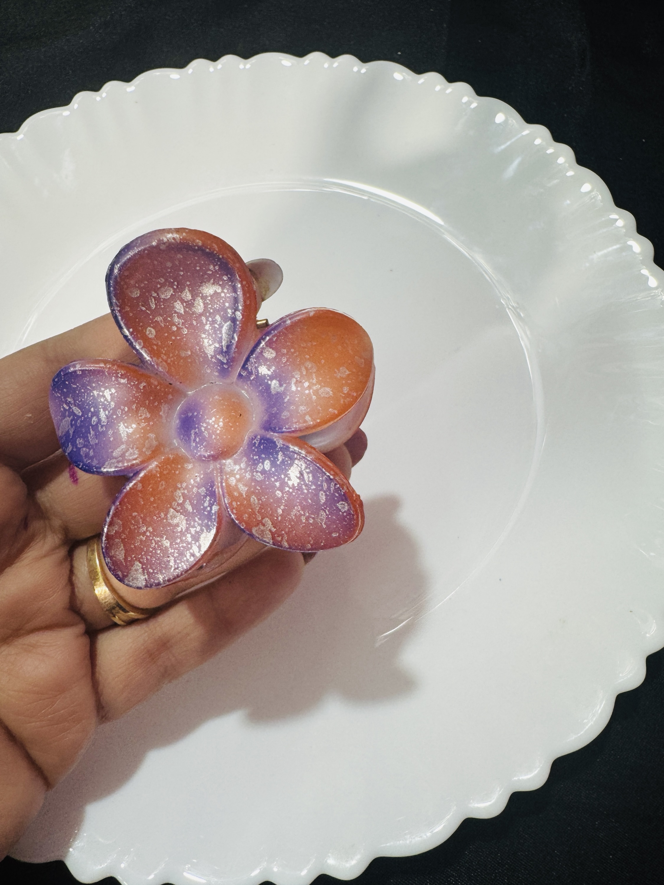 Flower Clutchure = Purple Orange