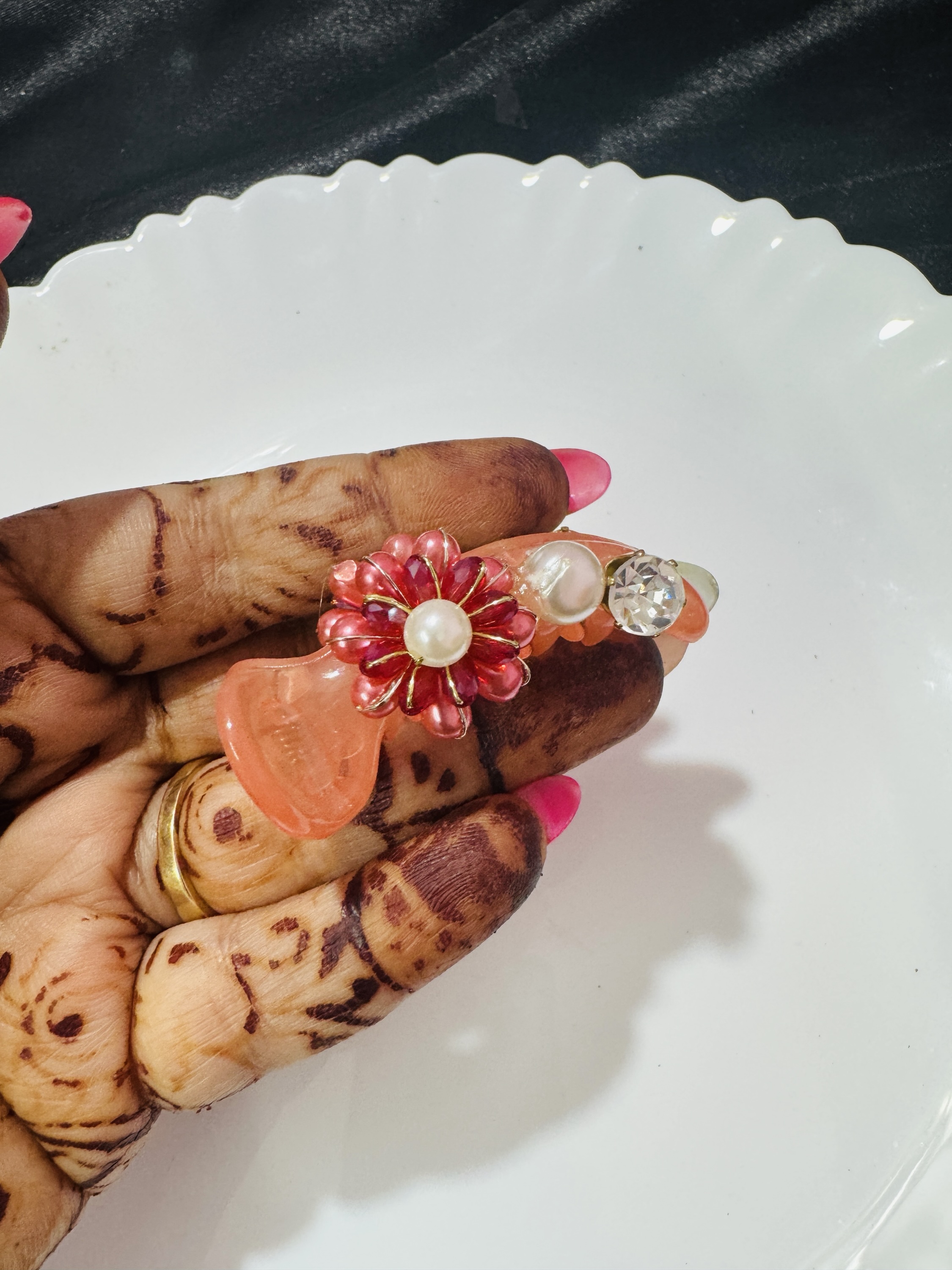 Banana Clutchure - Peach