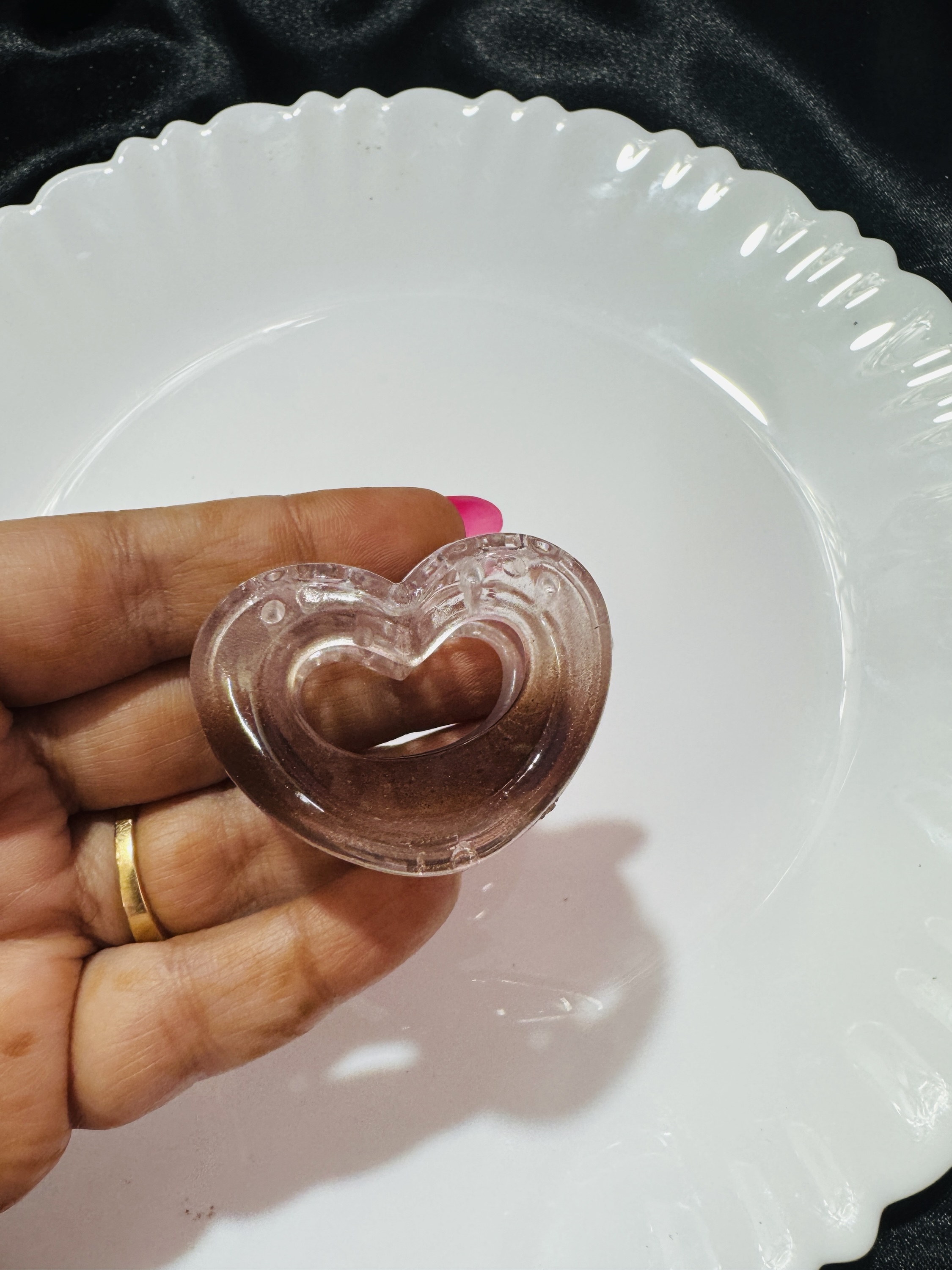 Heart Clutchure - Brown
