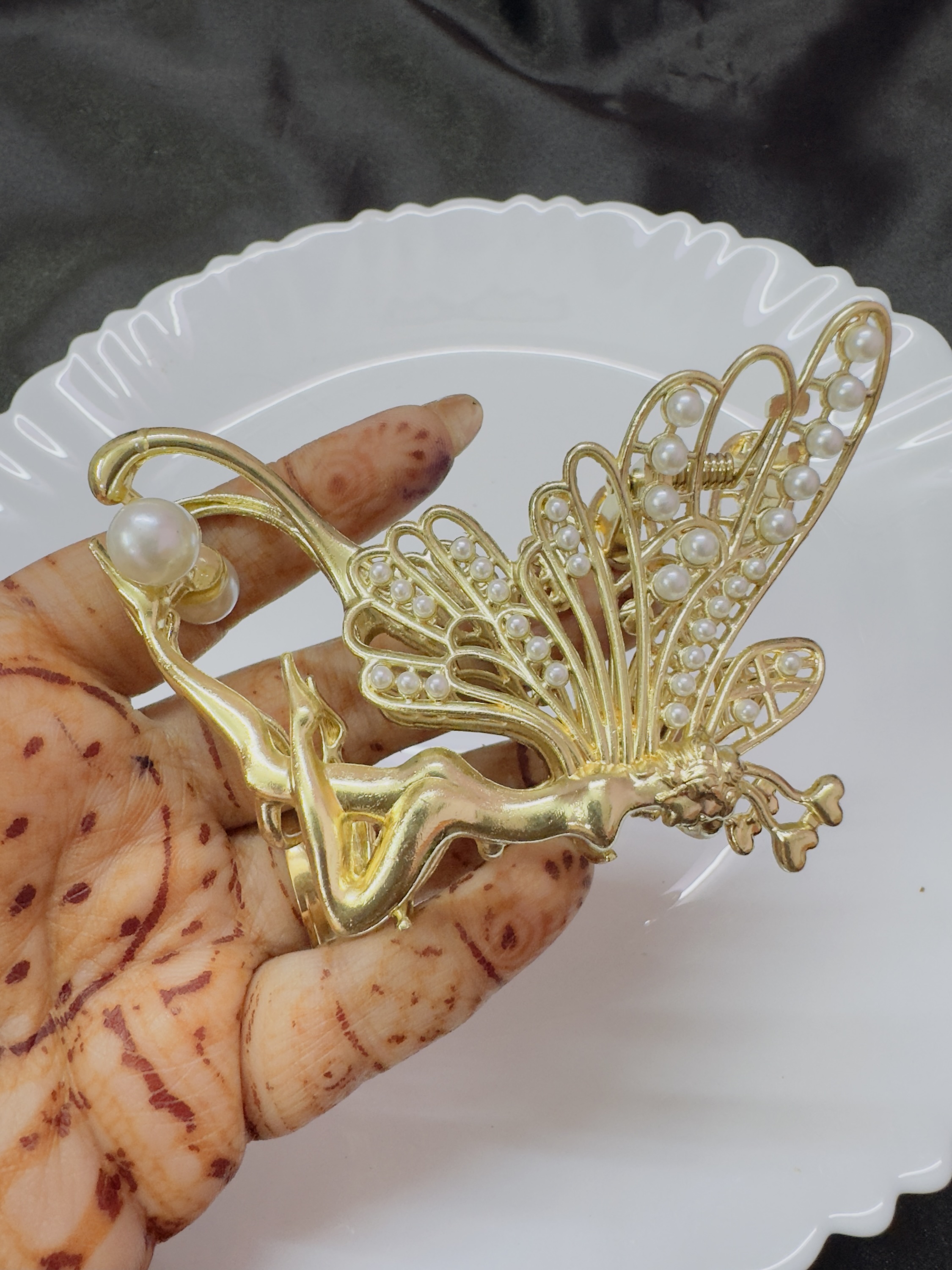 Metal Butterfly Clutchure
