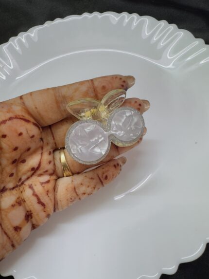 Lavender Sheet Clutchure