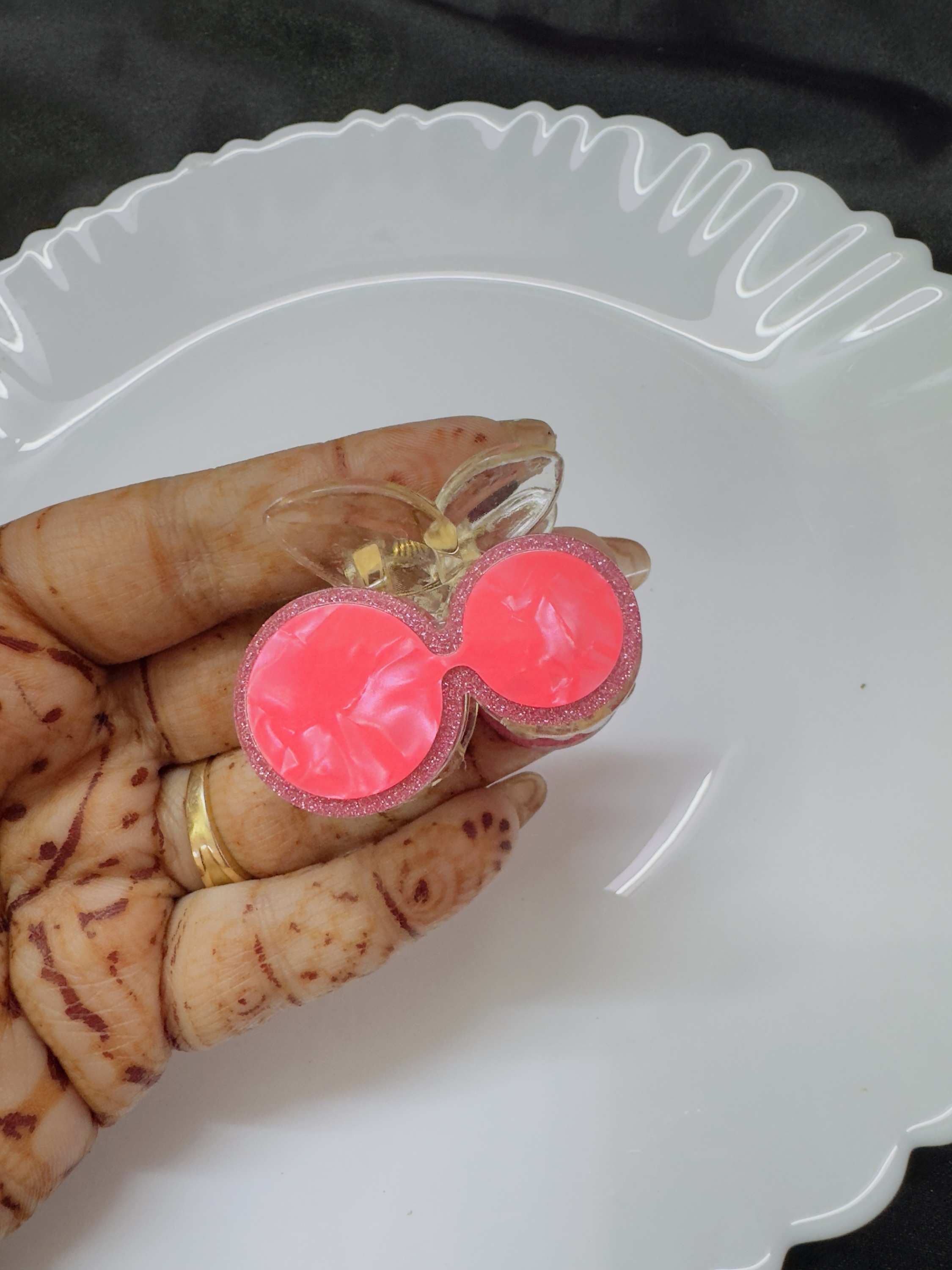 Hot Pink Sheet Clutchure