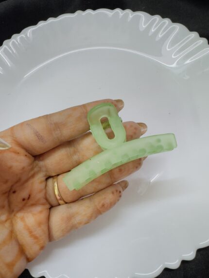 Green Clutchure