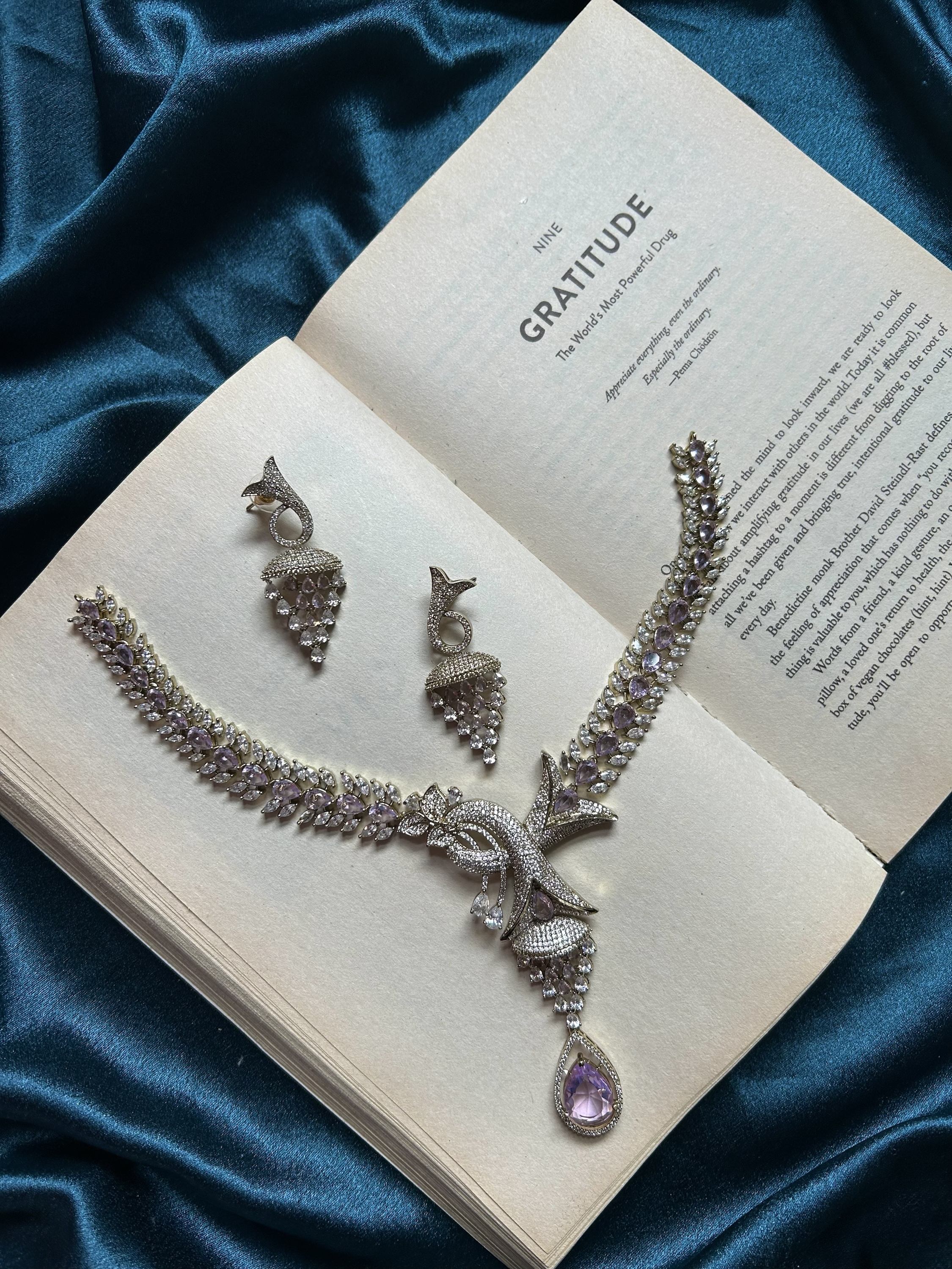 AD in Mehendi Polish Necklace Set - Lavender