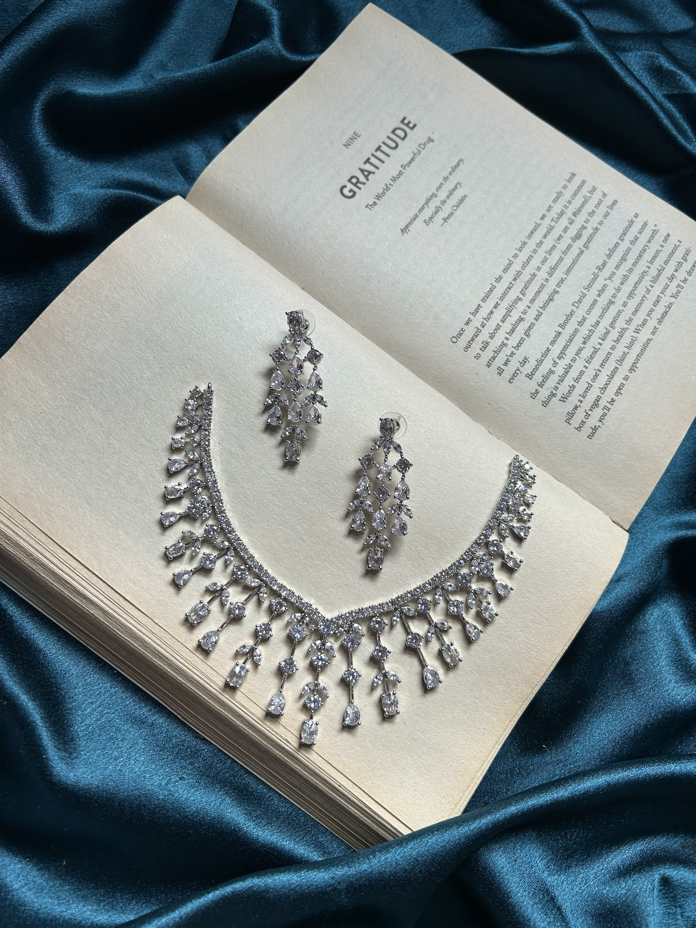 AD Necklace Set - Silver