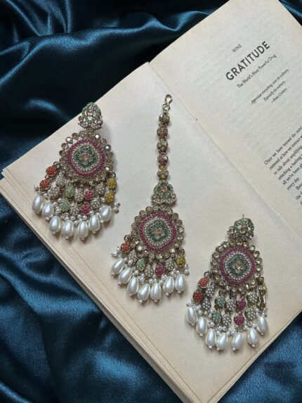 Pakistani Earrings With Mangtika - Multi