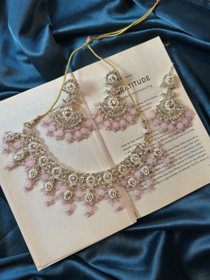 Beautiful Necklace Set With Mangtika - Baby Pink