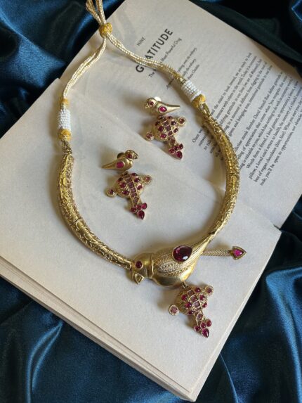 Brass Bird Hasli With Earrings - Ruby