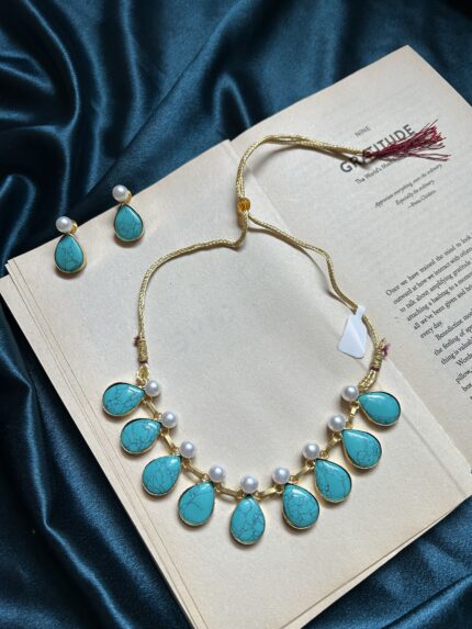 Brass Natural Stone Necklace Set With Earrings - Blue