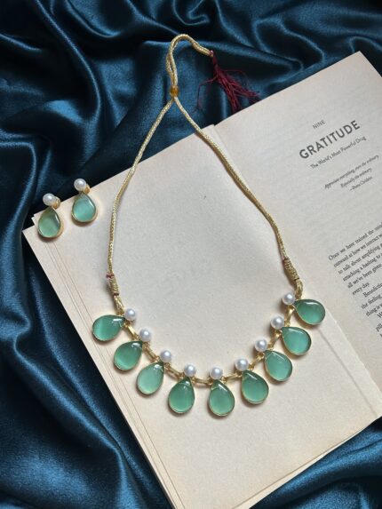 Brass Natural Stone Necklace Set With Earrings - Mint