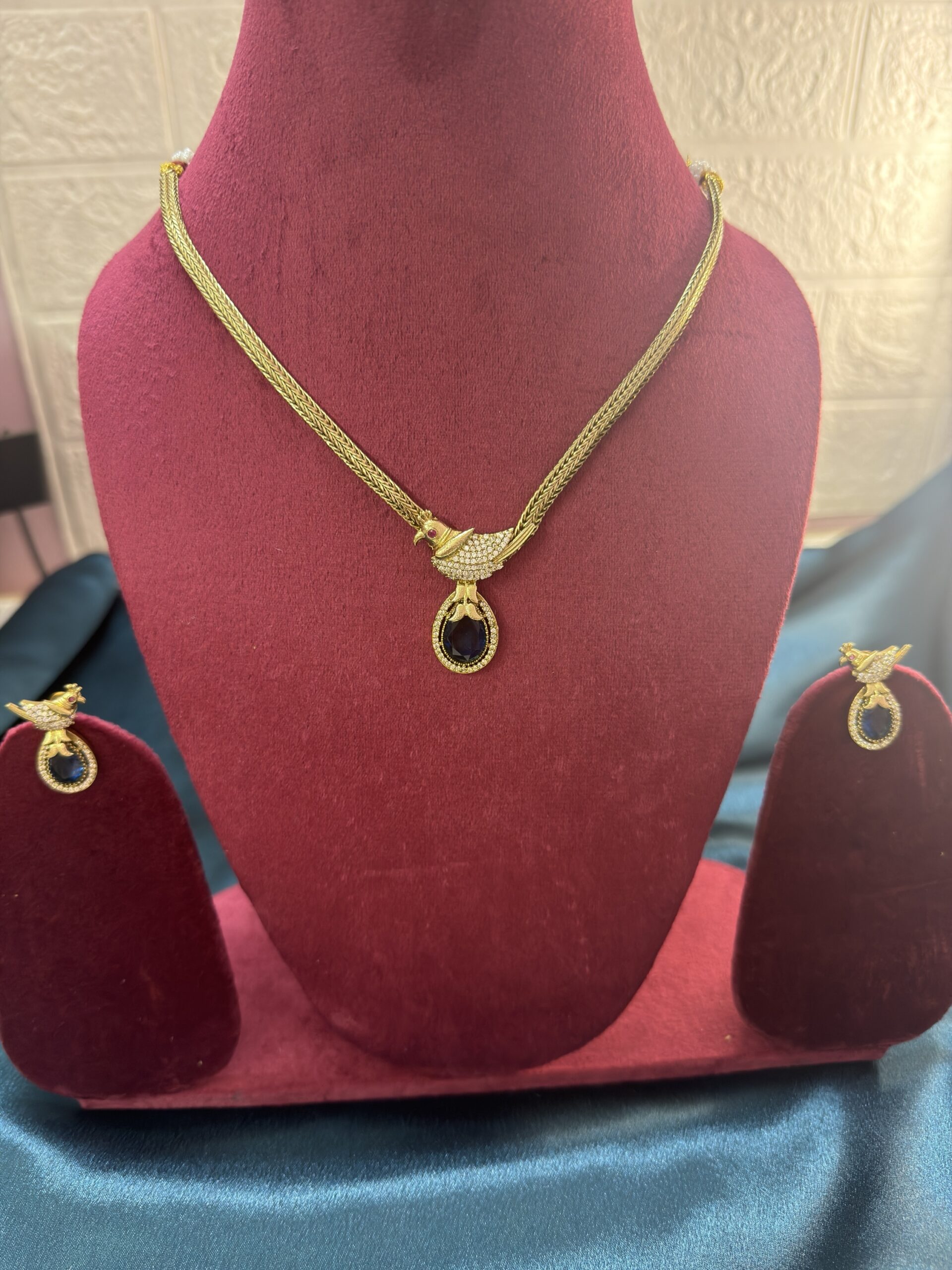 Mehendi Polish Bird Necklace Set With Earrings - Blue