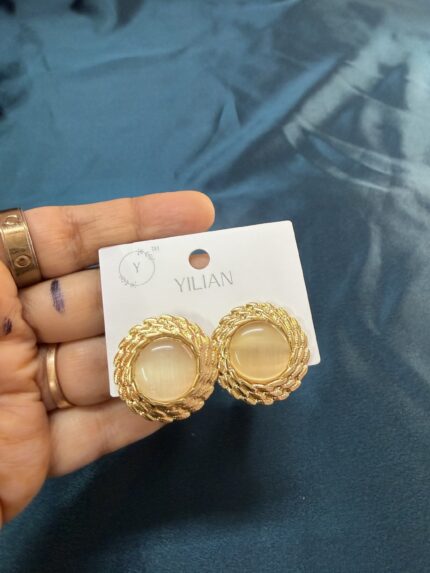 Western Monalisa Studs - 5