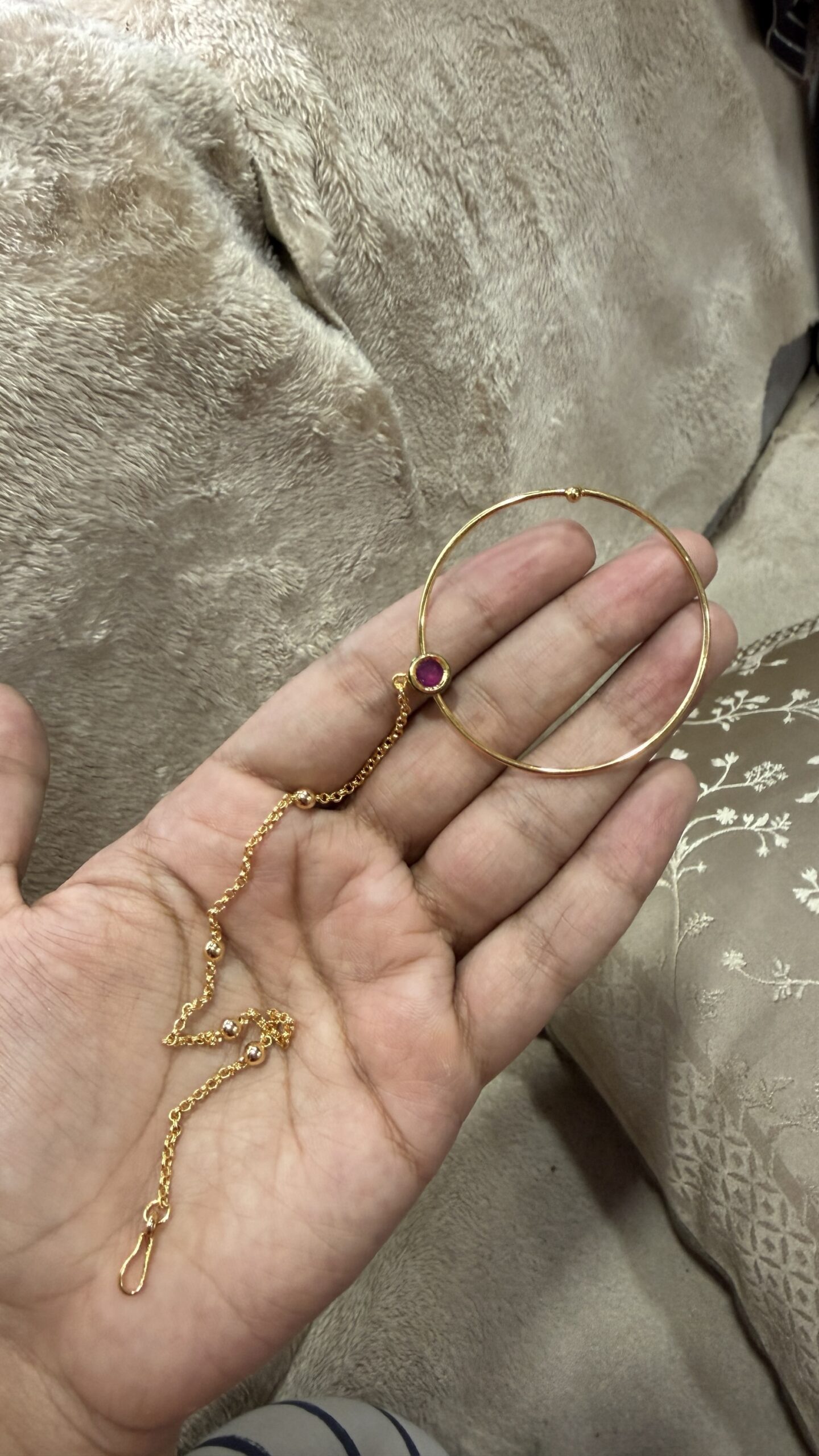 Maroon Nose ring With Chain