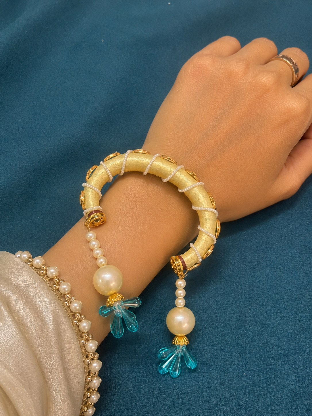 Bangle Open Rakhi - Cream
