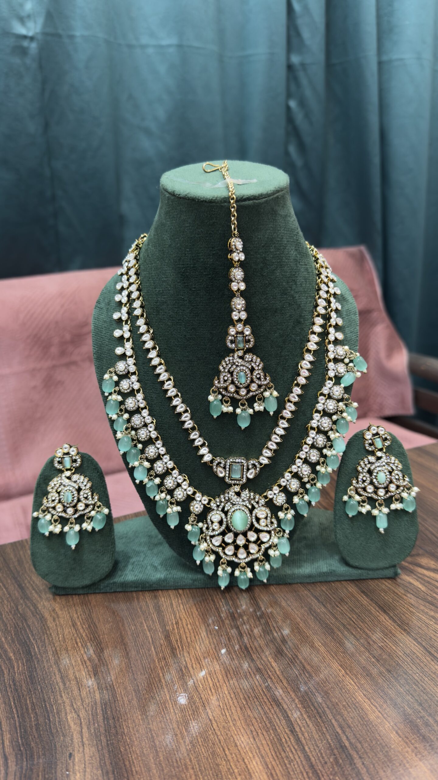 Minty Royal Set