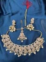 Beautiful Pakistani Set With Earrings and Mangtika - Image 3